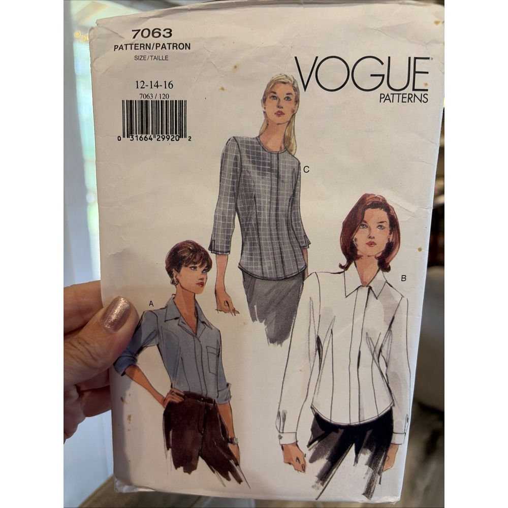 Vogue Sewing Pattern 7063 Misses Blouse Semi Fitted Fly Button Size 12-16 Uncut